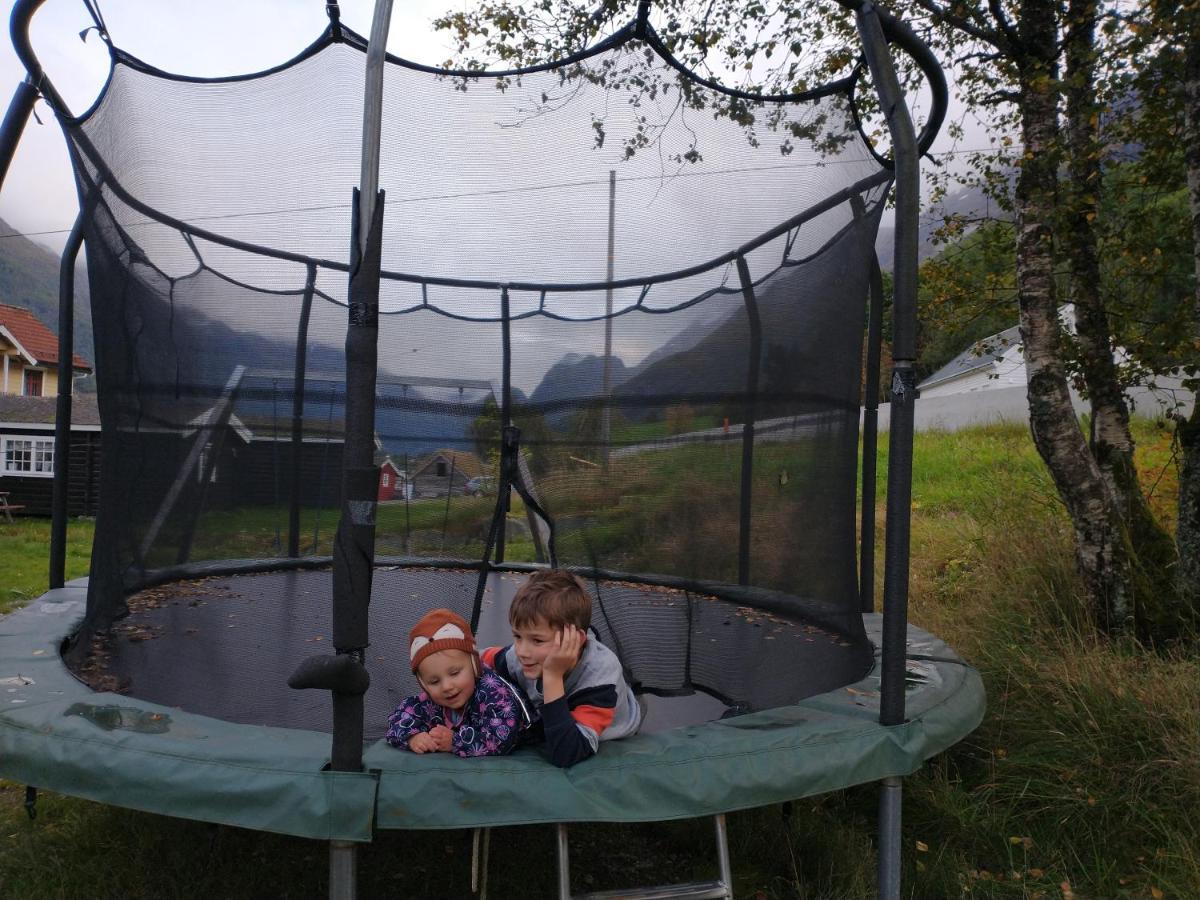 Nesset Fjordcamping Olden Zewnętrze zdjęcie