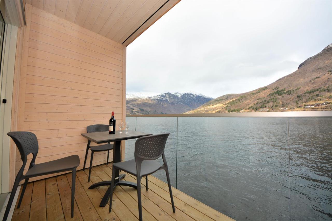 Nesset Fjordcamping Olden Zewnętrze zdjęcie
