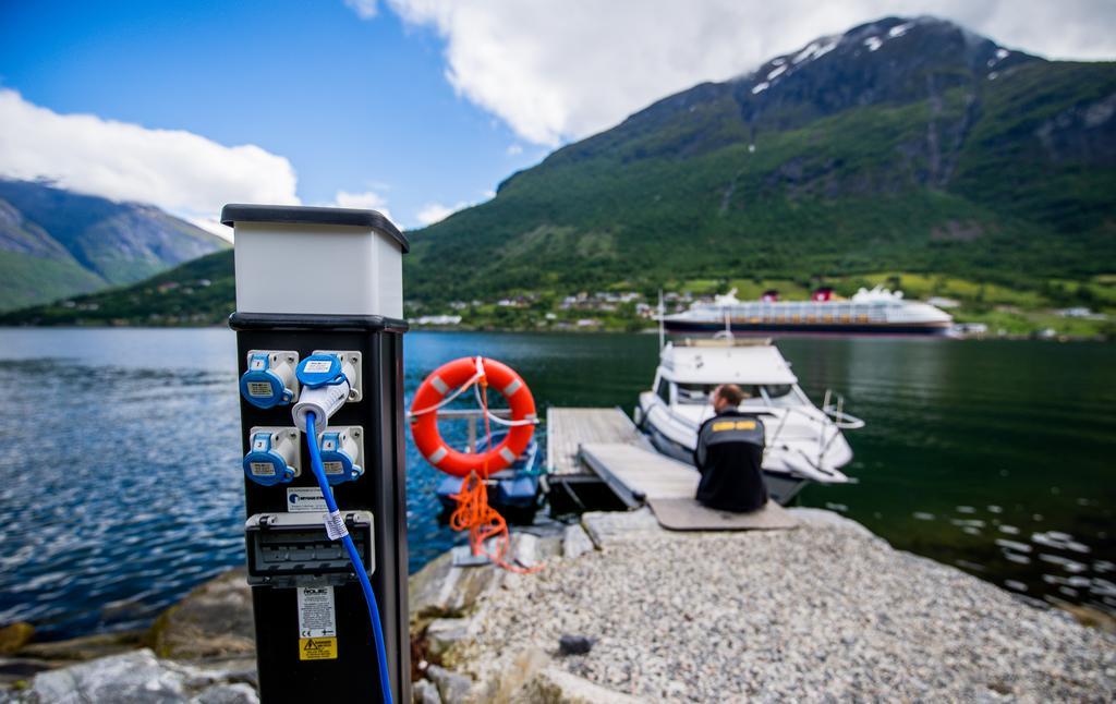 Nesset Fjordcamping Olden Zewnętrze zdjęcie